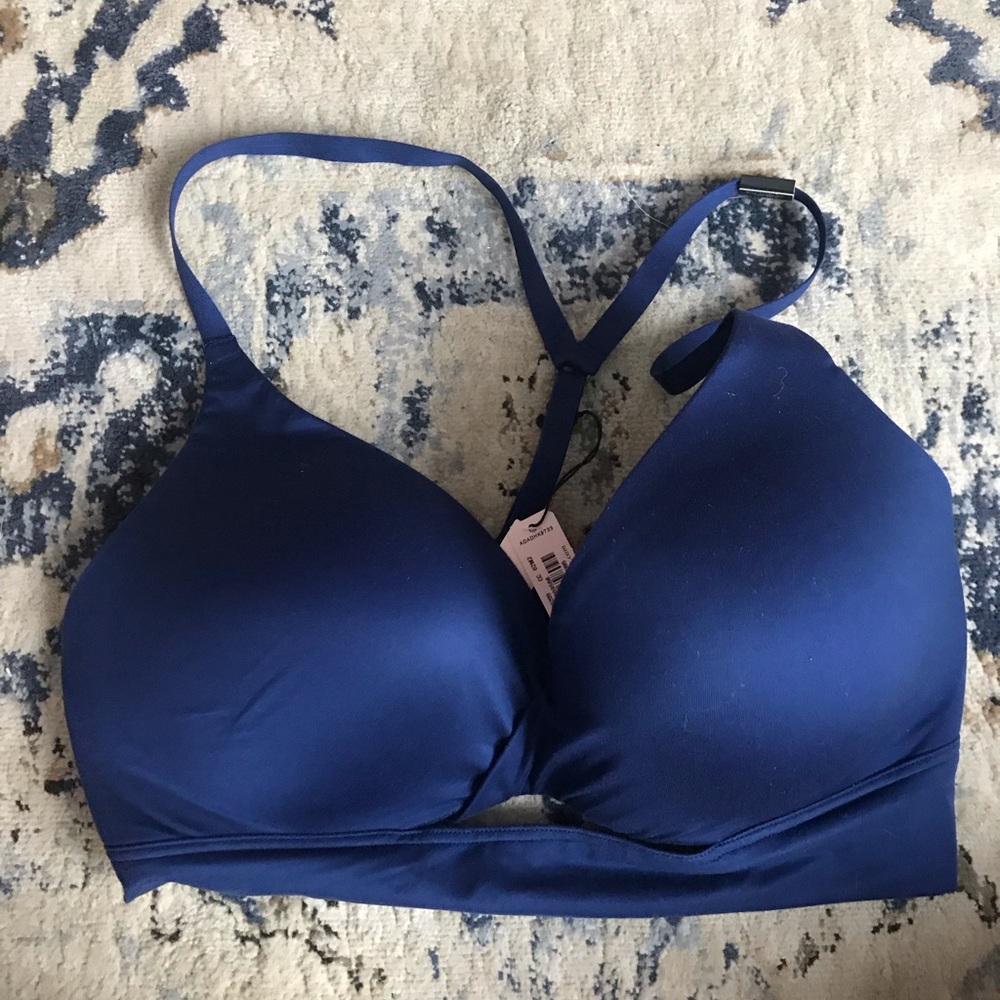 NWT Victoria’s Secret Navy Bra
